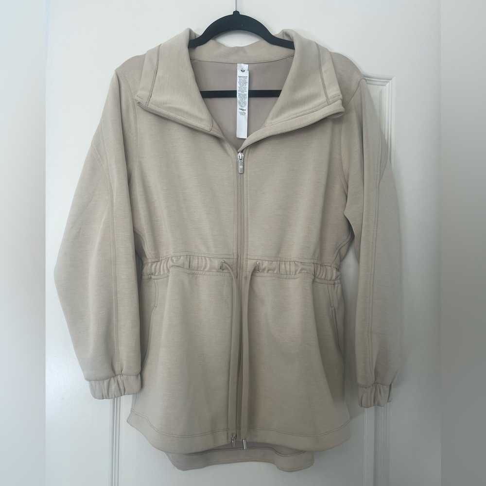 Lululemon Cinch Waist Softstreme Jacket - Trench 4